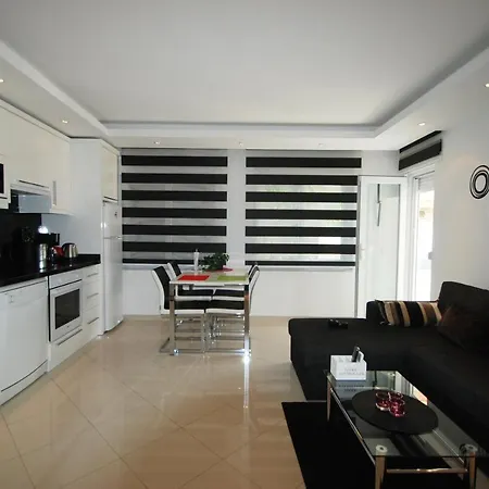 Center Appartments Luxury & אלאניה
